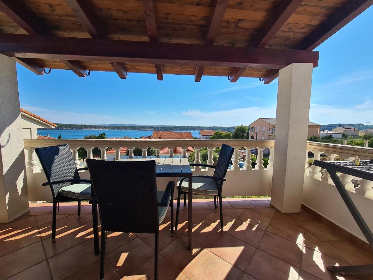 Apartman Karmen Barbat na Rabu Extérieur photo